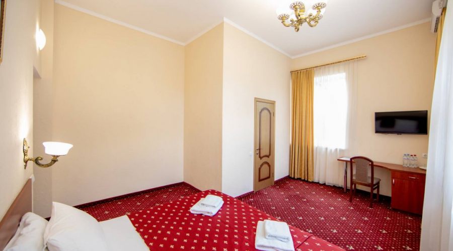 Полулюкс 2-местный без балкона