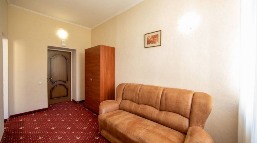 Полулюкс 2-местный без балкона