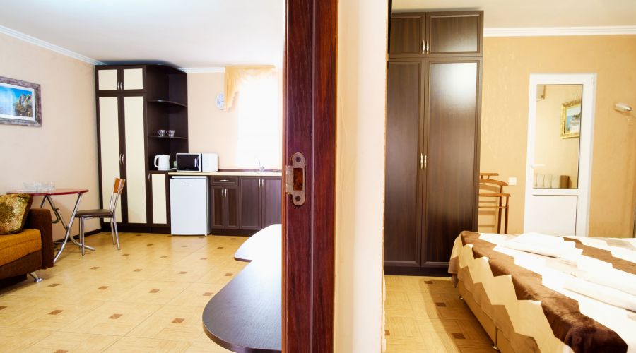 Люкс 2-местный 2-комнатный с мини-кухней