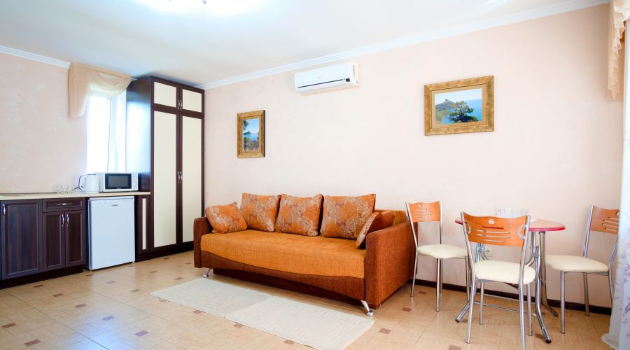 Люкс 2-местный 2-комнатный с мини-кухней