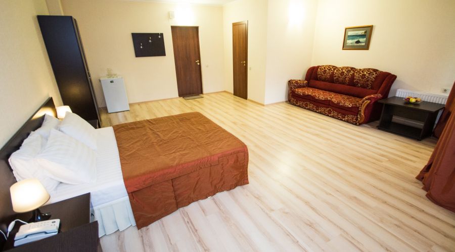 Студия 3-местный