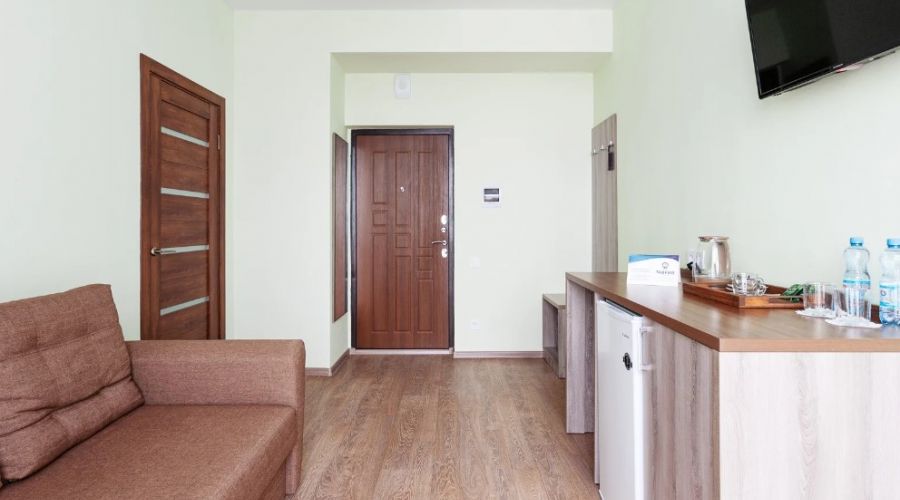 Люкс семейный 4-местный 3-комнатный