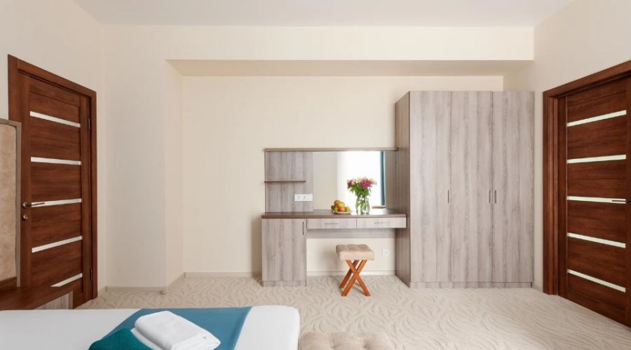 Люкс семейный 4-местный 3-комнатный