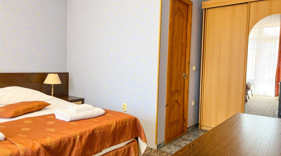 Полулюкс 2-местный с доп.местом