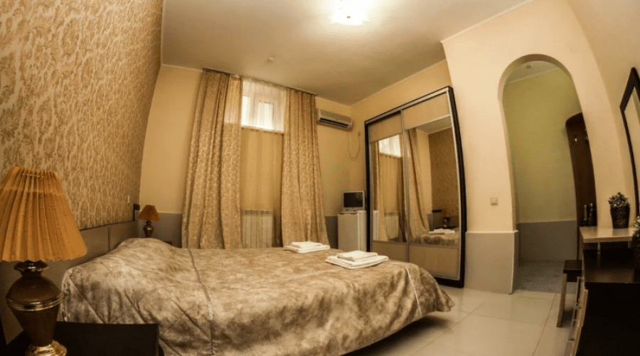 Эконом Цоколь 2-местный