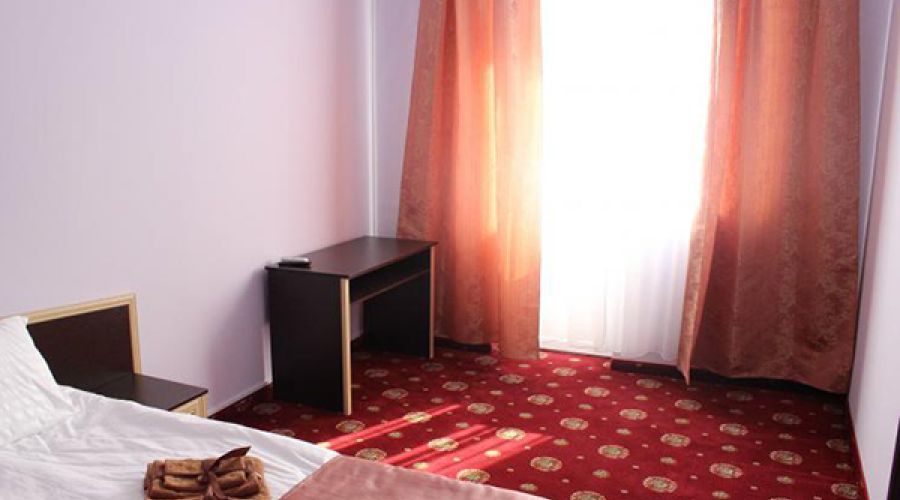 Полулюкс 4-местный 2-комнатный