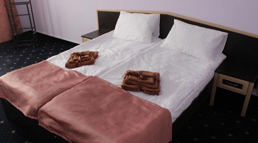 Полулюкс 4-местный 2-комнатный