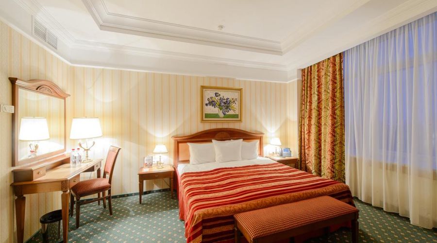 Клуб Люкс 3-местный 2-комнатный