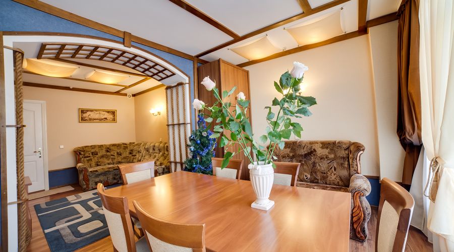 Люкс улучшенный Арго 2-местный 2-комнатный 