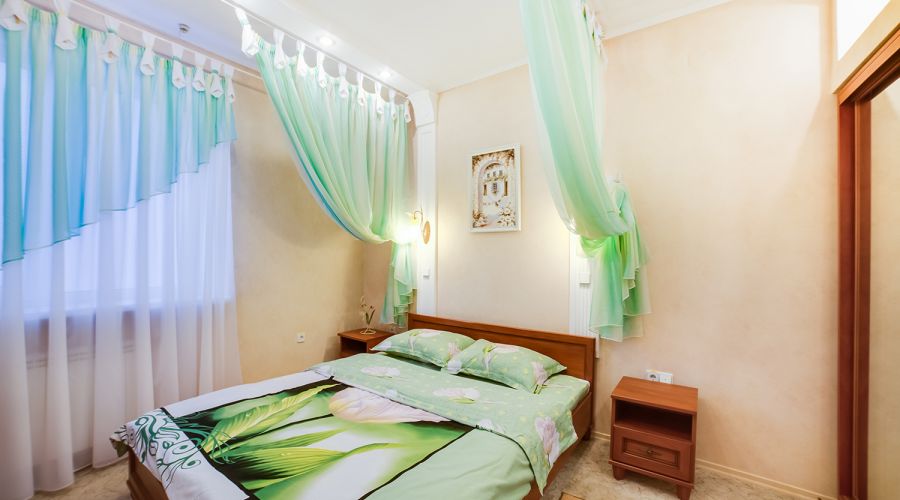 Люкс Цветочный 2-местный 2-комнатный