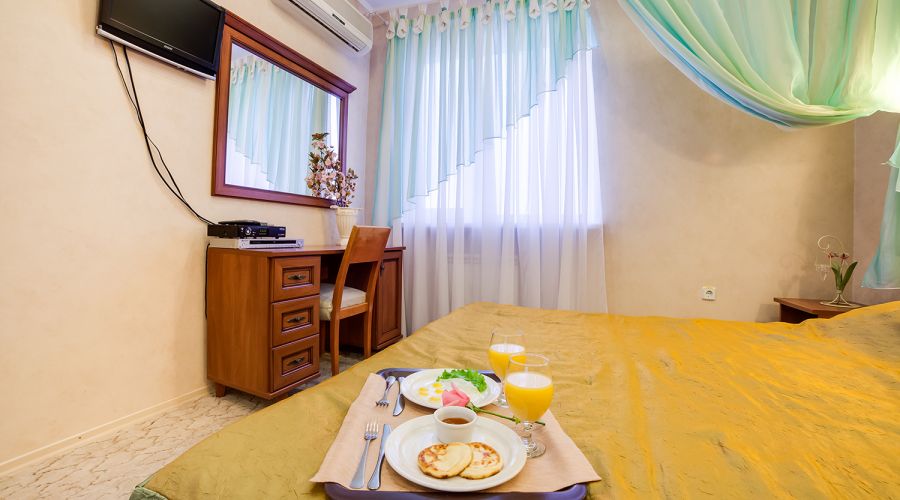 Люкс Цветочный 2-местный 2-комнатный