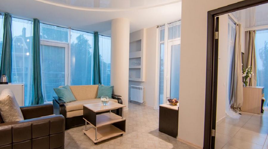 Полулюкс 2-местный 2-комнатный с террасой 2С