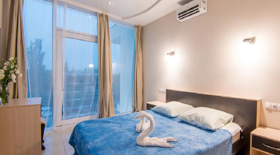 Полулюкс 2-местный 2-комнатный с террасой 2С