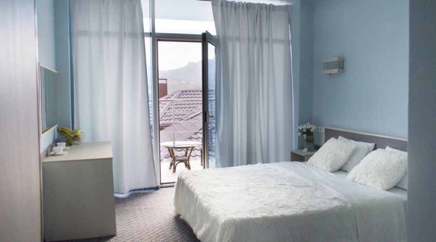 Стандарт 2-местный с балконом вид на горы