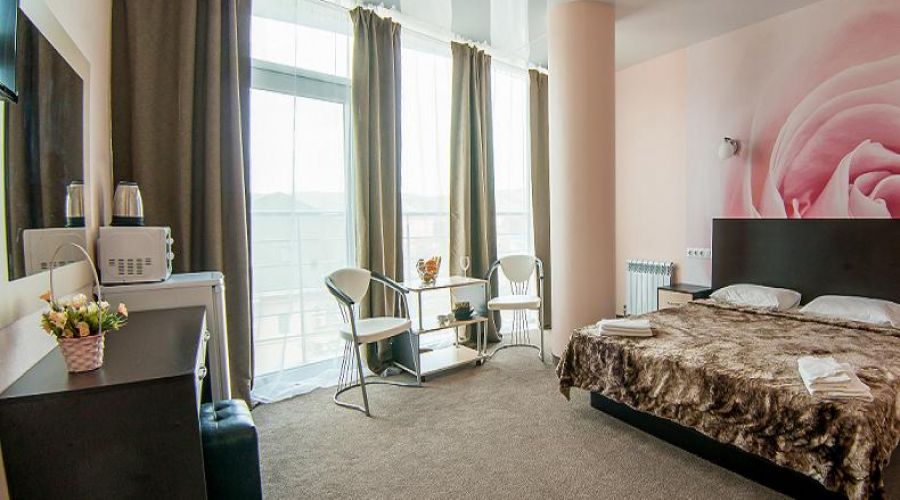 Полулюкс 2-местный 1-комнатный с французским балконом 4С,2В