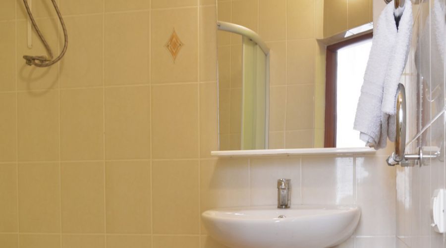 Полулюкс 2-местный №3,8 без балкона