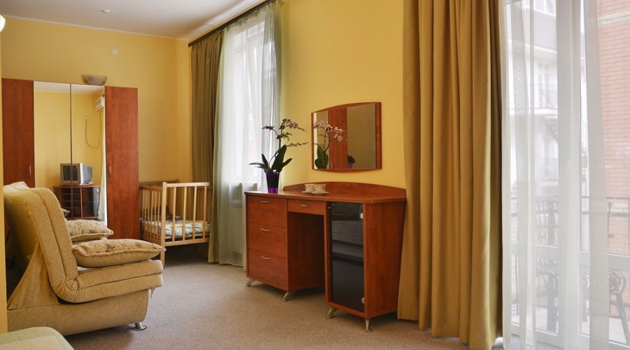 Полулюкс 2-местный с балконом