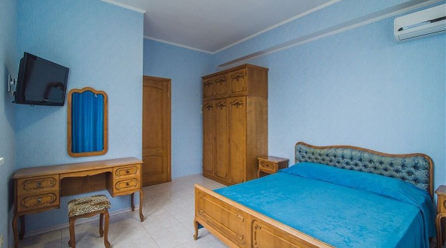 Люкс 3-местный 2-комнатный (вид на море)