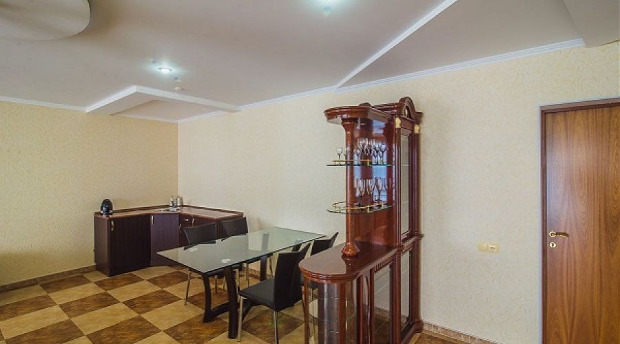 Апартаменты 2-местные 2-комнатные (вид на море)