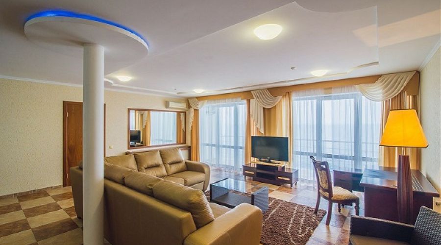 Апартаменты 2-местные 2-комнатные (вид на море)