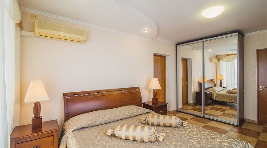 Апартаменты 2-местные 2-комнатные (вид на море)