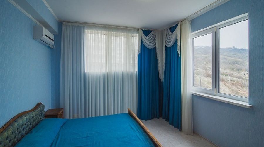 Люкс 3-местный 2-комнатный (вид на море)