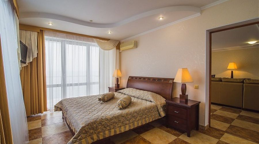 Апартаменты 2-местные 2-комнатные (вид на море)