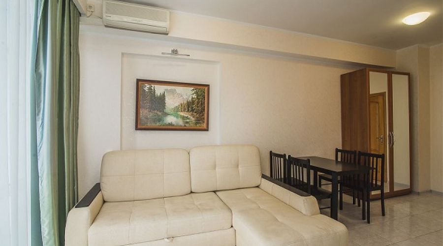 Люкс 3-местный 2-комнатный (вид на море)