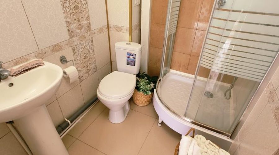 Апартаменты 5-местные Апартаменты (вид на бассейн, с кухней)