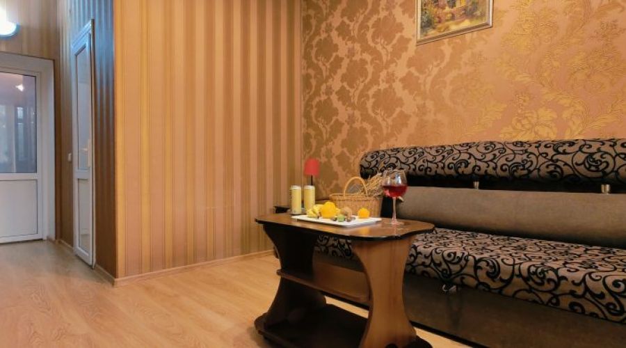 Апартаменты 6-местные Апартаменты (вид на бассейн, с кухней)