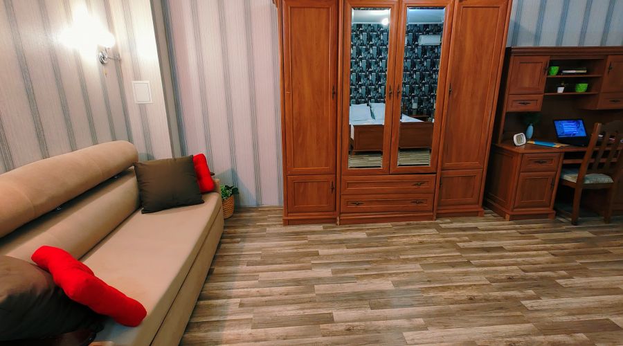 Бизнес  5-местный Бизнес с видом на бассейн