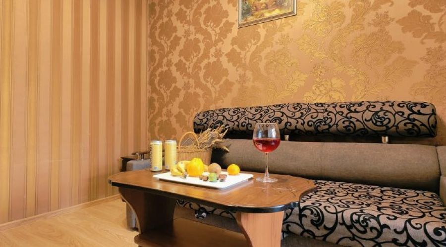 Апартаменты 5-местные Апартаменты (вид на бассейн, с кухней)