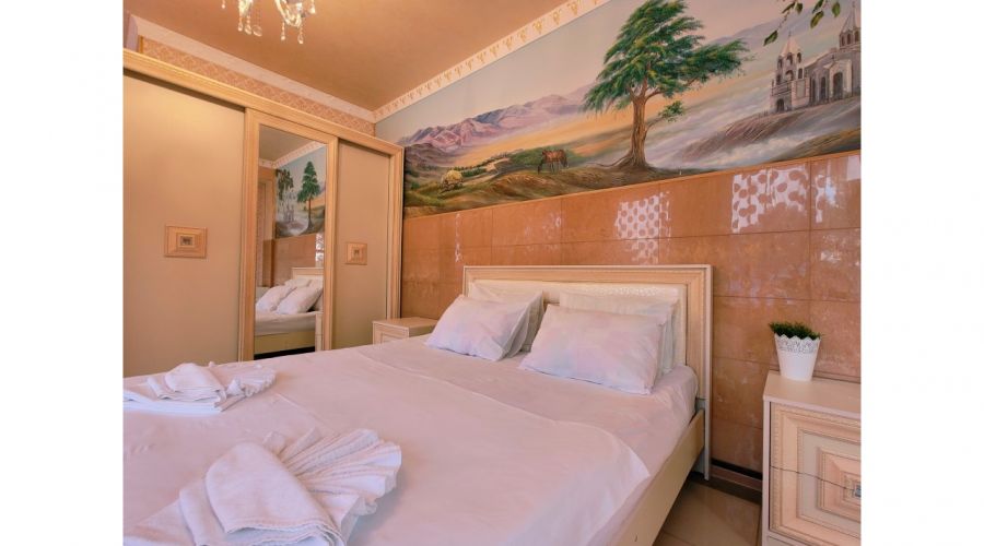 Полулюкс 3-местный Полулюкс с панорамным видом на колесо обозрения