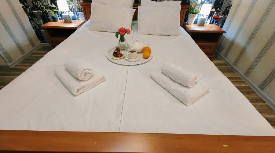 Бизнес  5-местный Бизнес с видом на бассейн