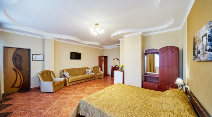 Семейный 4-местный 1-комнатный с балконом