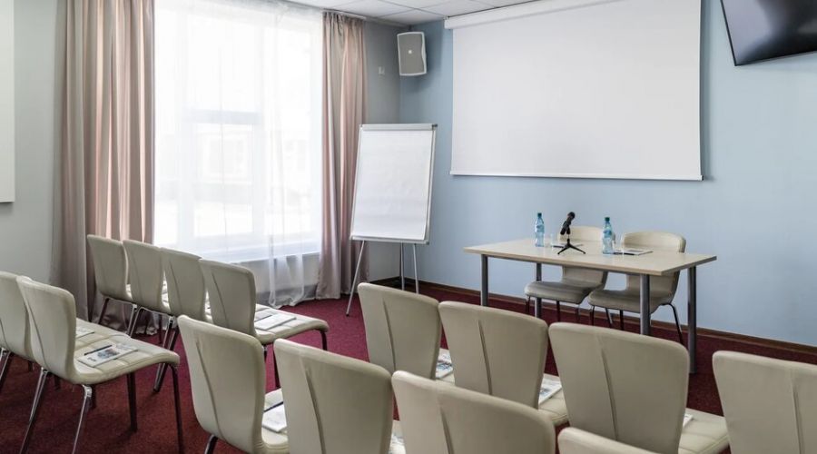 Конференц-зал Июль