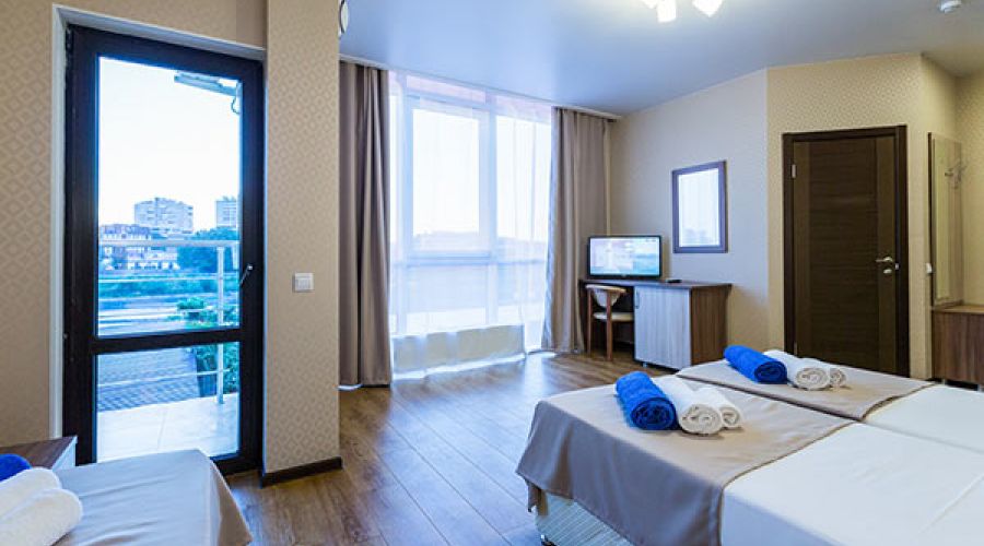 Де Люкс 3-местный