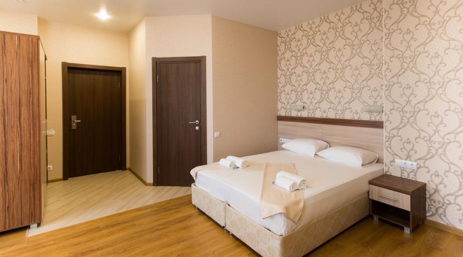 Де Люкс 4-местный