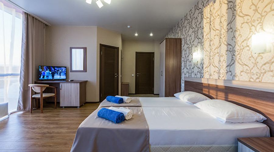 Де Люкс 3-местный