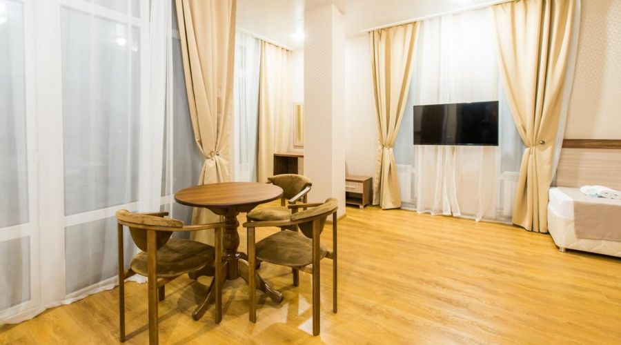 Де Люкс 4-местный