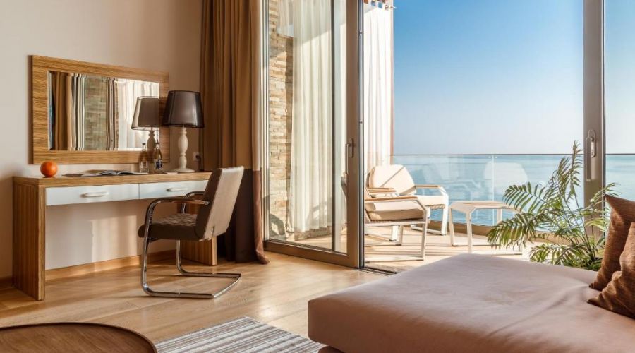 Люкс 2-местный c балконом