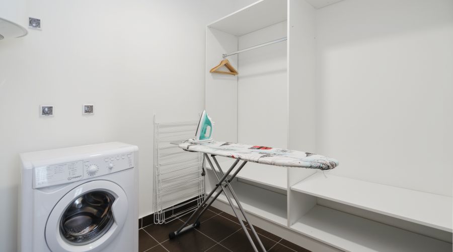 Апартаменты 5-местный 4-комнатный с тремя спальнями 14-15 этаж