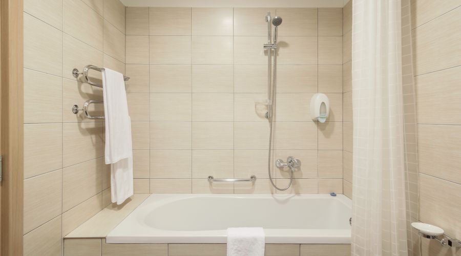 Апартаменты 5-местный 4-комнатный с тремя спальнями 14-15 этаж