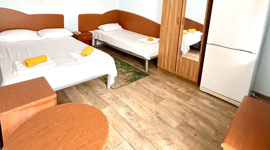 Комфорт 3-местный с обеденной зоной