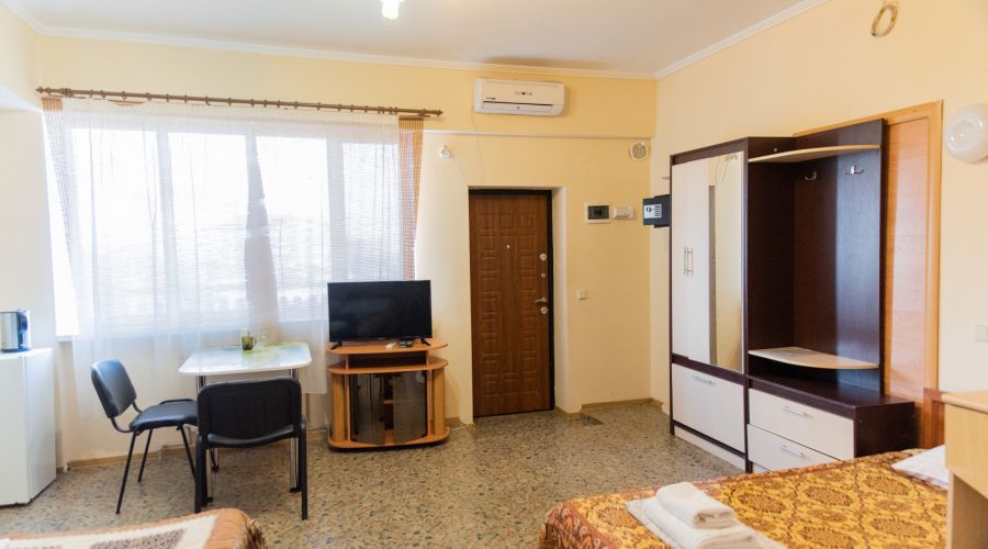 Номер 3-местный 1-комнатный с видом на море