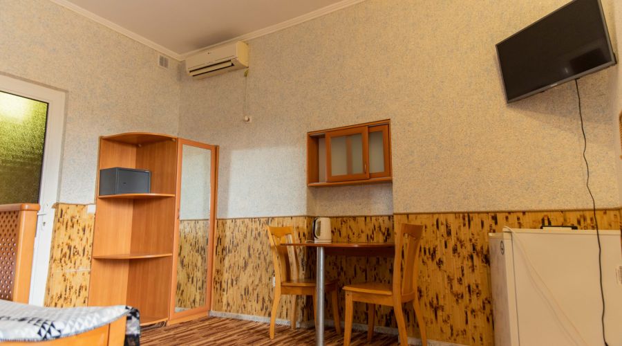 Номер 3-местный 1-комнатный с видом на море