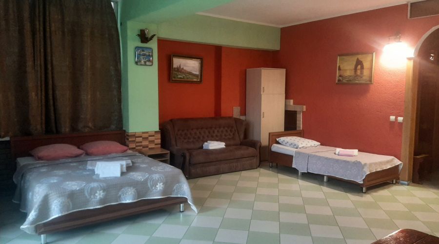 Номер 4-местный 1-комнатный с видом на море