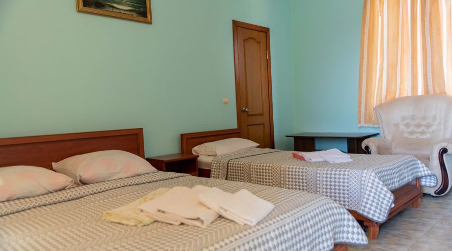 Номер 3-местный 1-комнатный с видом на море