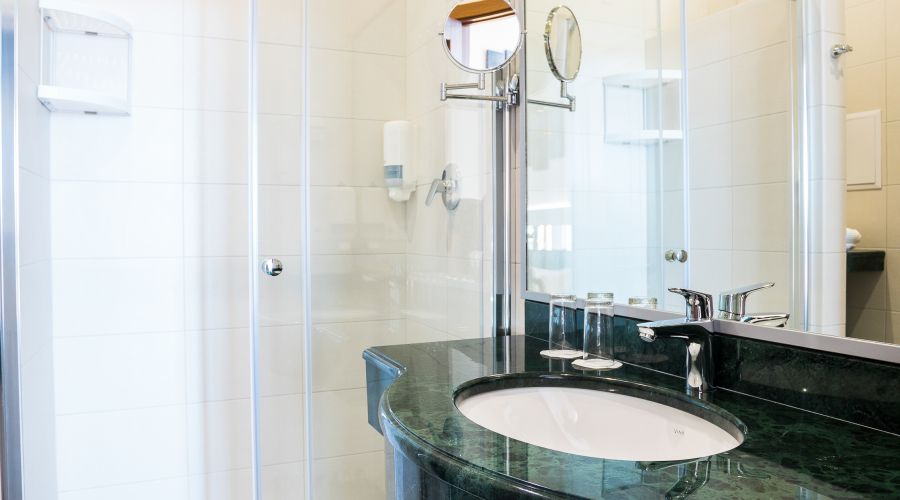 Полулюкс 2-местный с видом на море корпус А