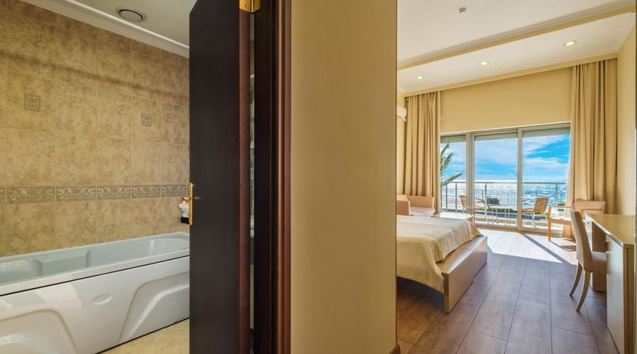 Стандартный 2-местный 1-комнатный вид на море 1 этаж